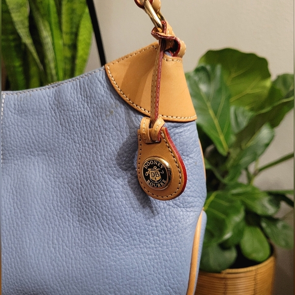 Dooney and Bourke Pebble Grain Leather Shoulder Bag - Picture 3 of 9